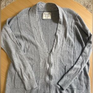 Abercrombie & Fitch Gray Women's Sweater - M